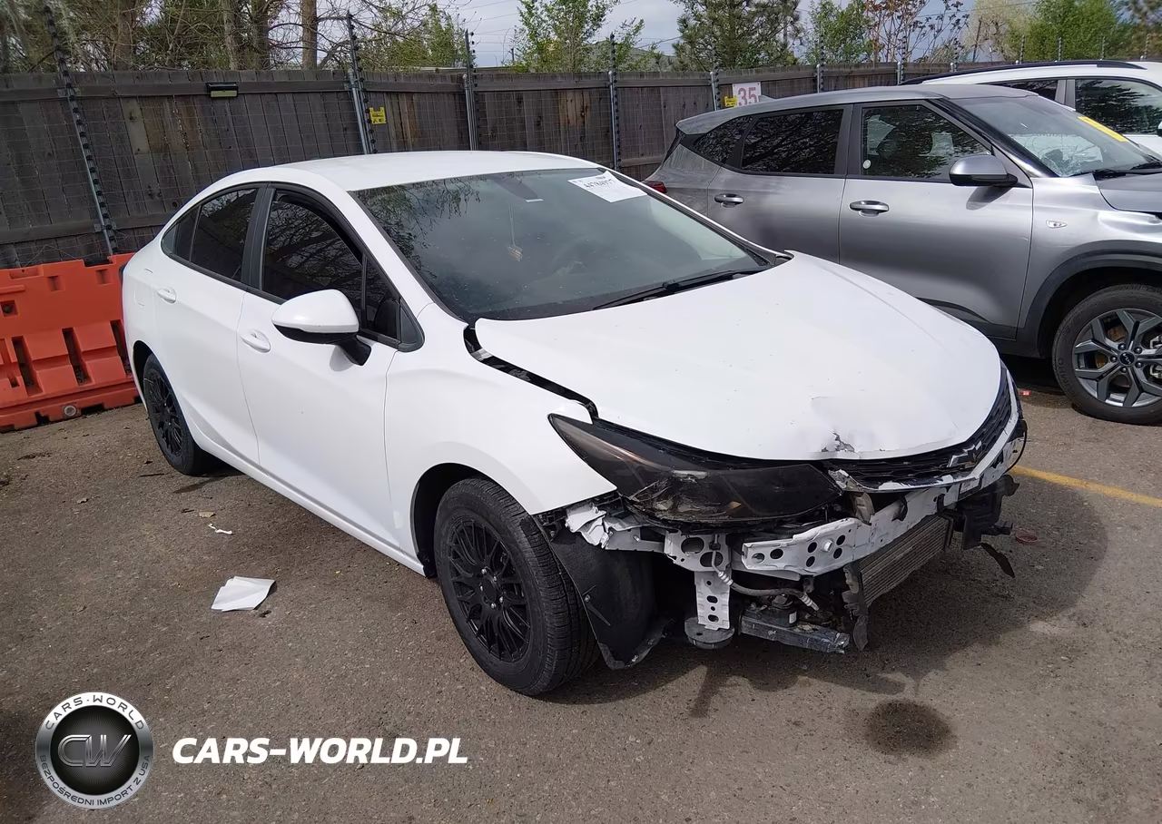 2017 Chevrolet Cruze Ls Auto – zdjęcie 1 z 11