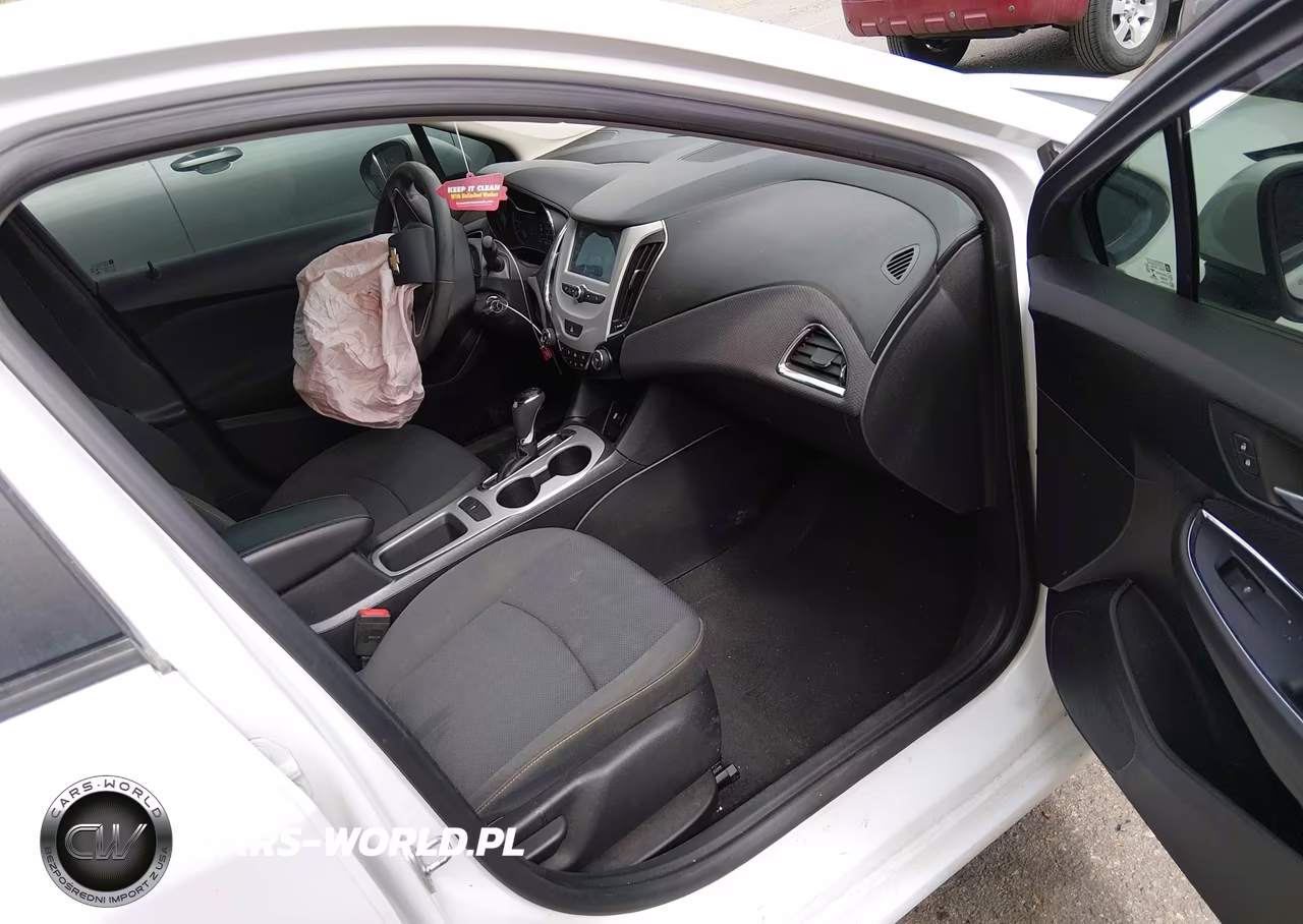 2017 Chevrolet Cruze Ls Auto VIN:1G1BC5SM9H7276735 - 5