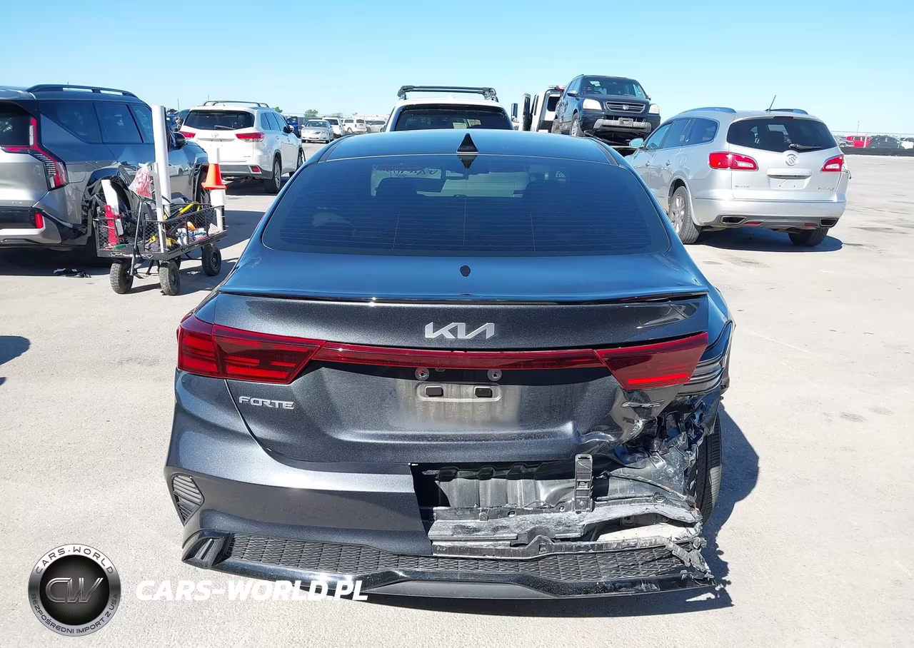 2024 Kia Forte Gt-Line VIN:3KPF54AD6RE732769 - 16