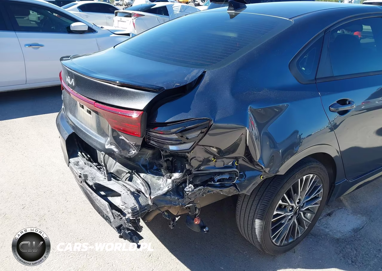 2024 Kia Forte Gt-Line VIN:3KPF54AD6RE732769 - 18