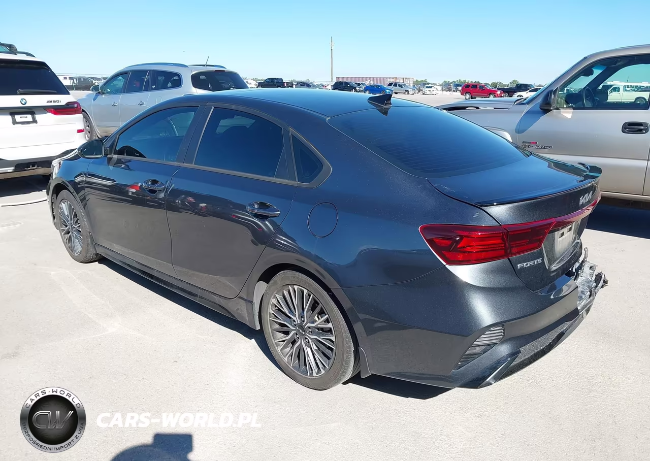 2024 Kia Forte Gt-Line VIN:3KPF54AD6RE732769 - 3