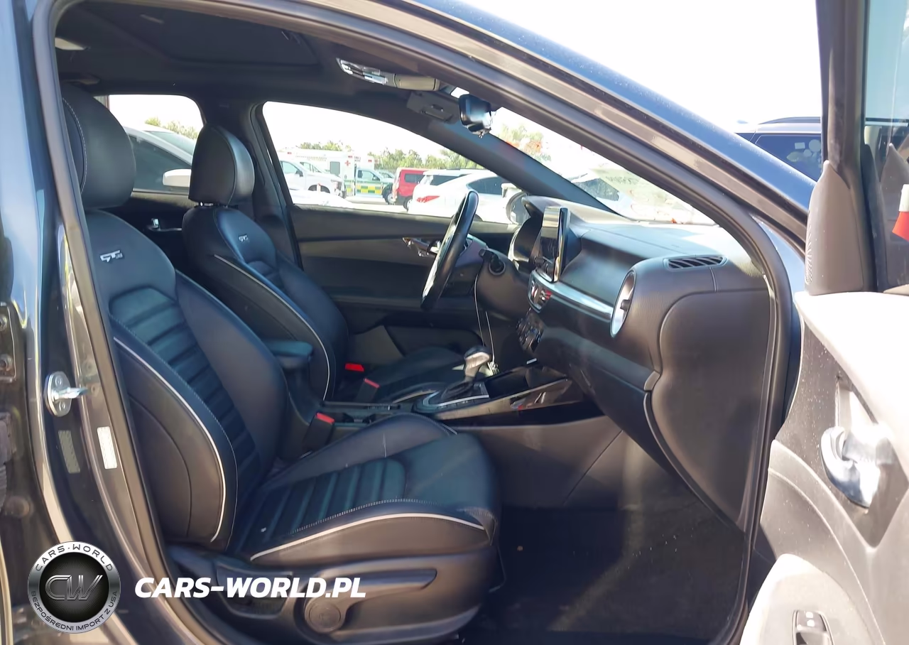 2024 Kia Forte Gt-Line VIN:3KPF54AD6RE732769 - 5