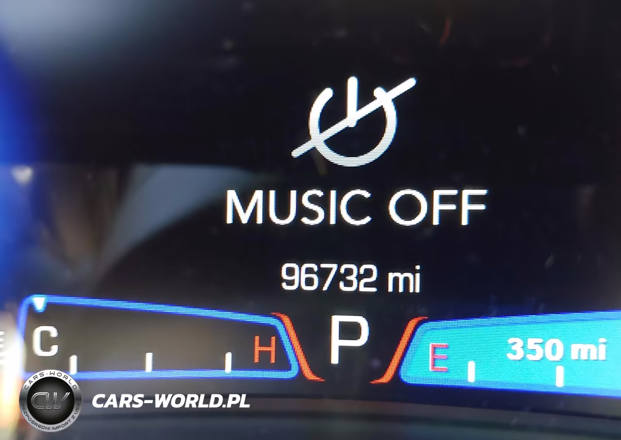 2019 Chrysler 300 Limited VIN:2C3CCAEG5KH602010 - 15