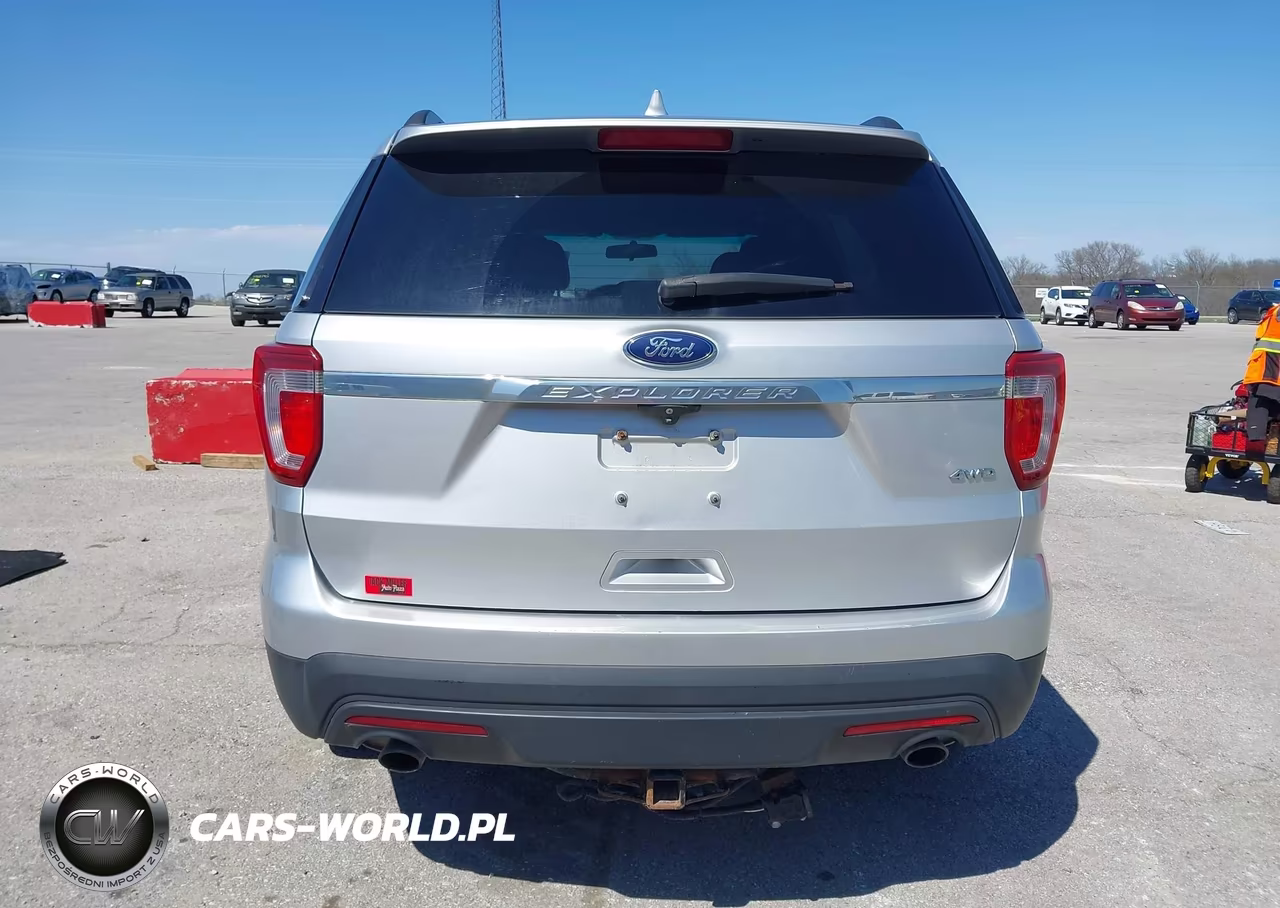 2017 Ford Explorer VIN:1FM5K8B89HGA37693 - 17