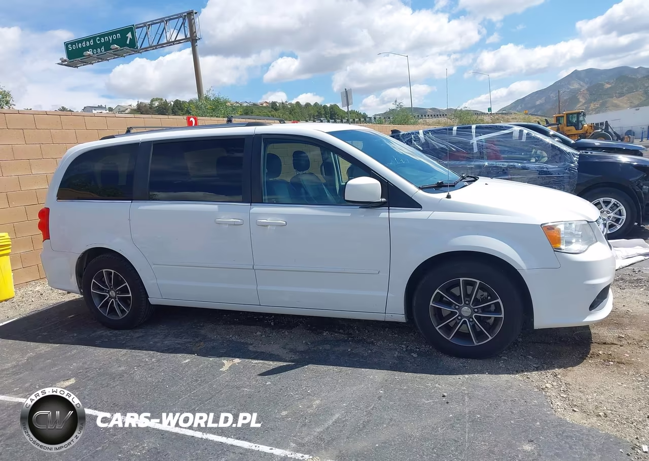 2017 Dodge Grand Caravan Sxt VIN:2C4RDGCG0HR700096 - 13