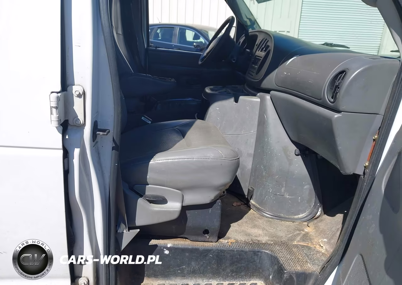 2005 Ford E-150 Commercial-Recreational VIN:1FTRE14W25HA00958 - 5