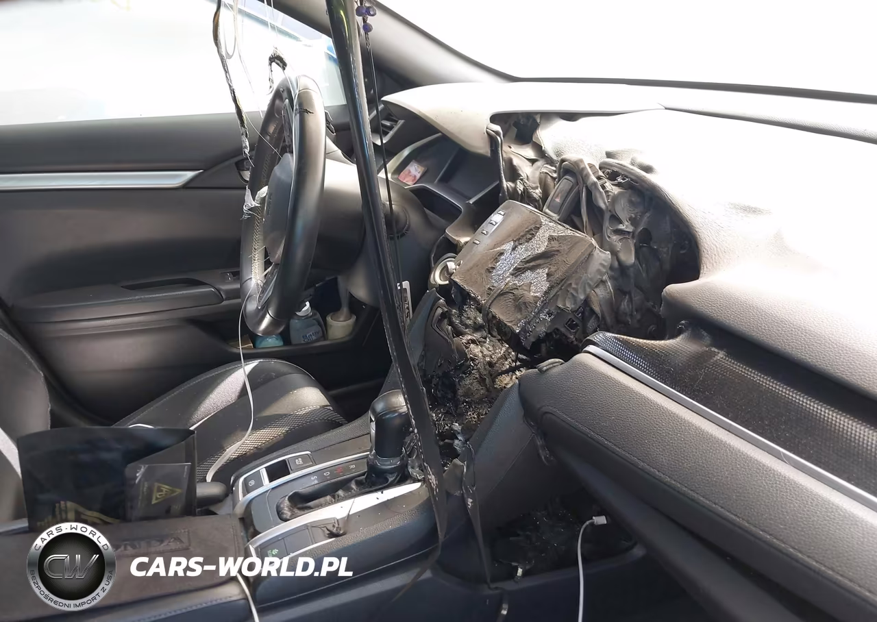 2019 Honda Civic Sport VIN:19XFC2F85KE212736 - 14