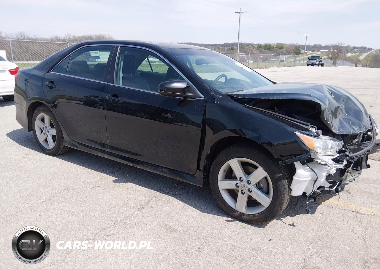 2013 Toyota Camry Se – zdjęcie 1 z 17