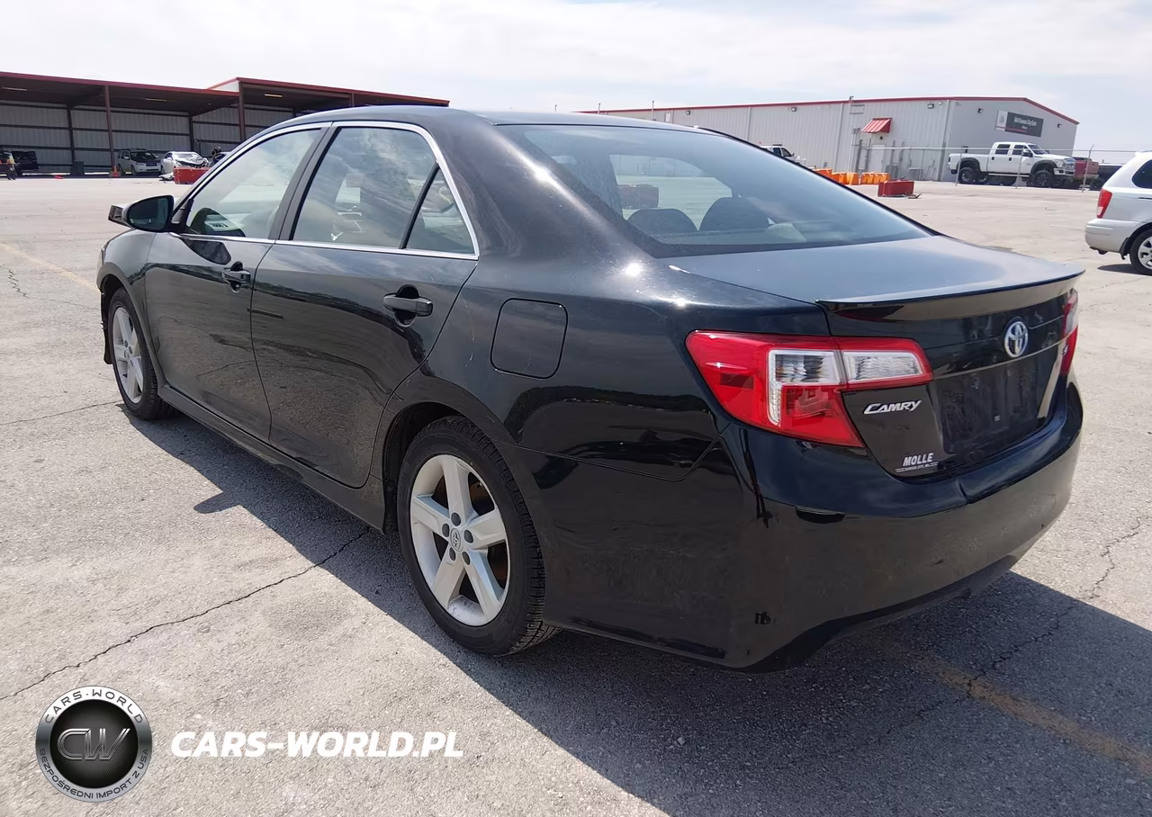 2013 Toyota Camry Se VIN:4T1BF1FK1DU704918 - 3