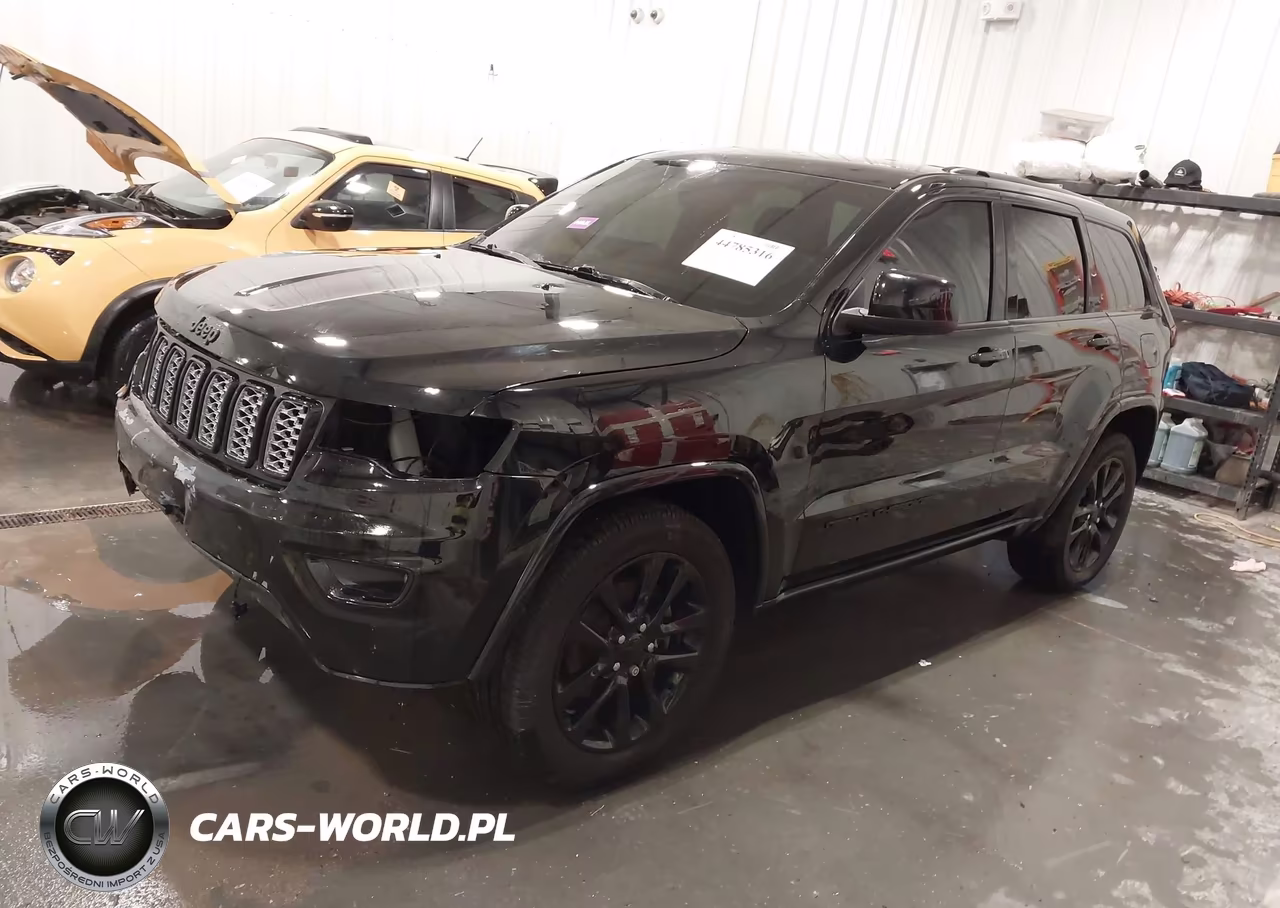 2018 Jeep Grand Cherokee Altitude 4X4 VIN:1C4RJFAG1JC435595 - 2