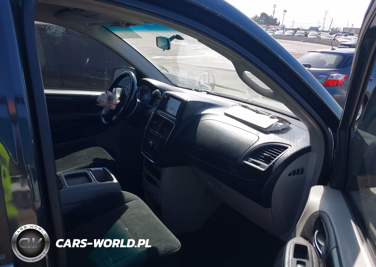 2012 Dodge Grand Caravan Crew VIN:2C4RDGDG1CR113784 - 5