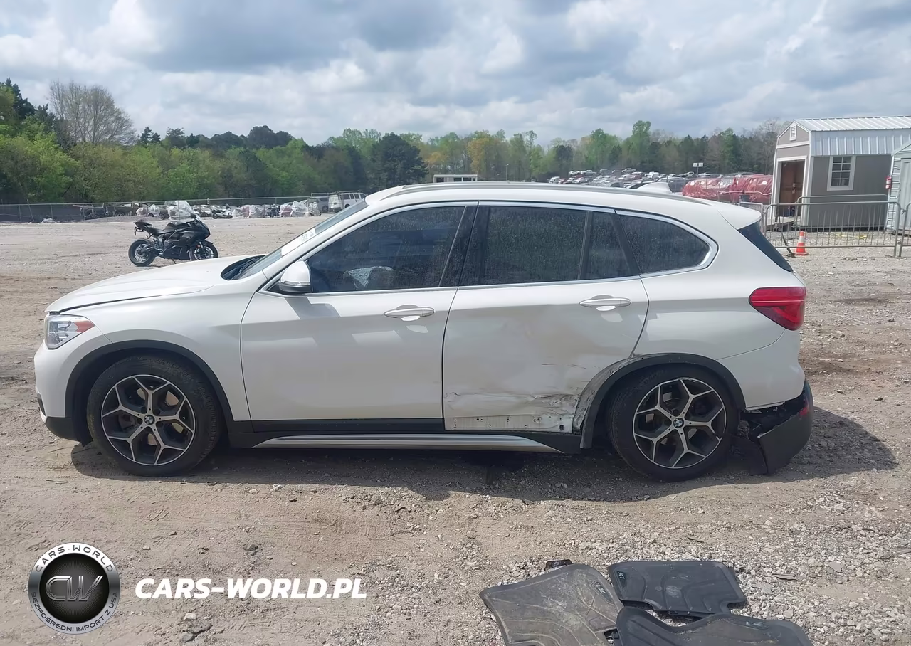 2018 BMW X1 Sdrive28I VIN:WBXHU7C35J5L07791 - 14
