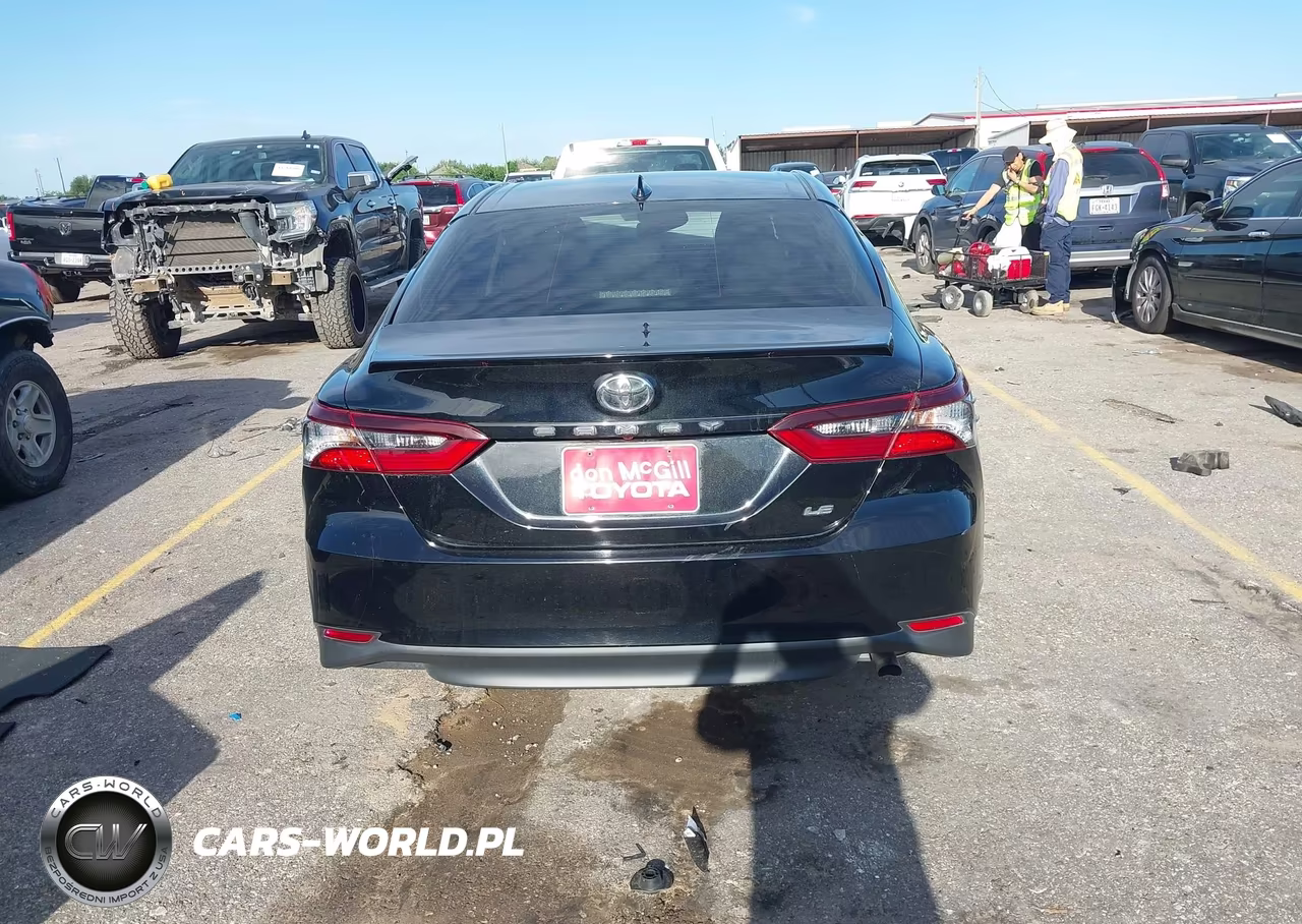 2023 Toyota Camry Le VIN:4T1R11AKXPU766066 - 16