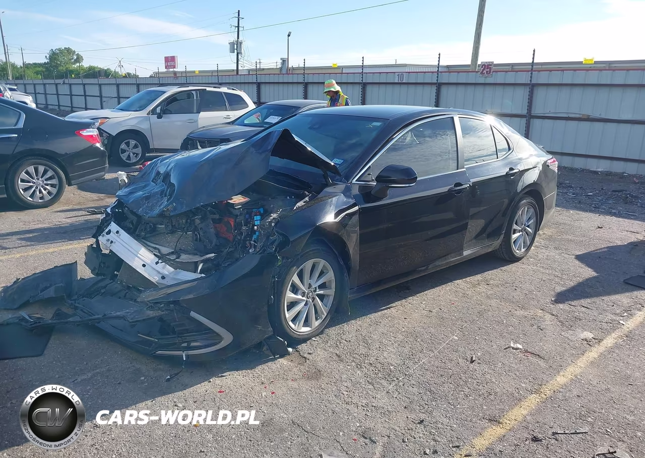 2023 Toyota Camry Le VIN:4T1R11AKXPU766066 - 2