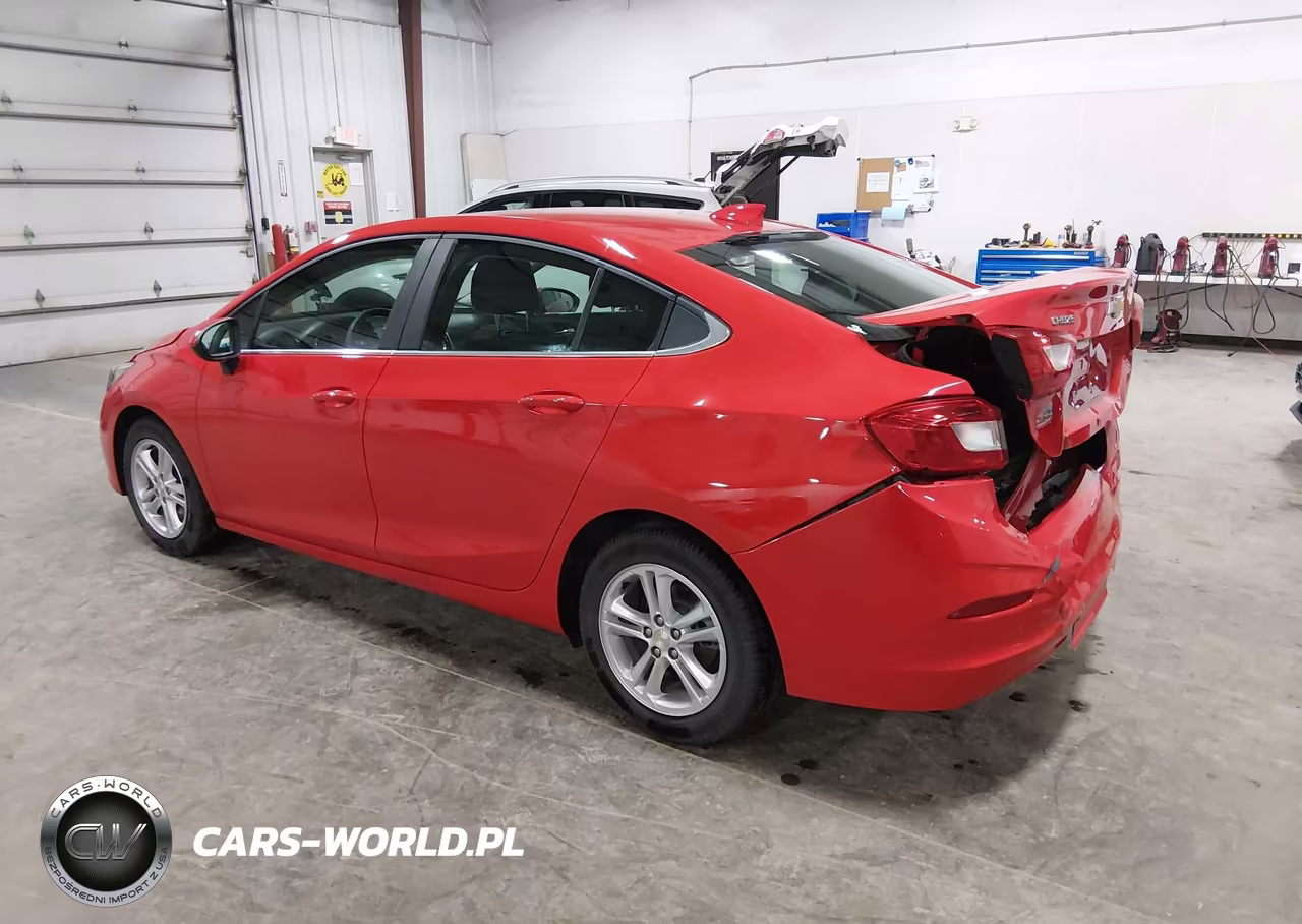 2018 Chevrolet Cruze Lt Auto VIN:1G1BE5SM6J7166824 - 3