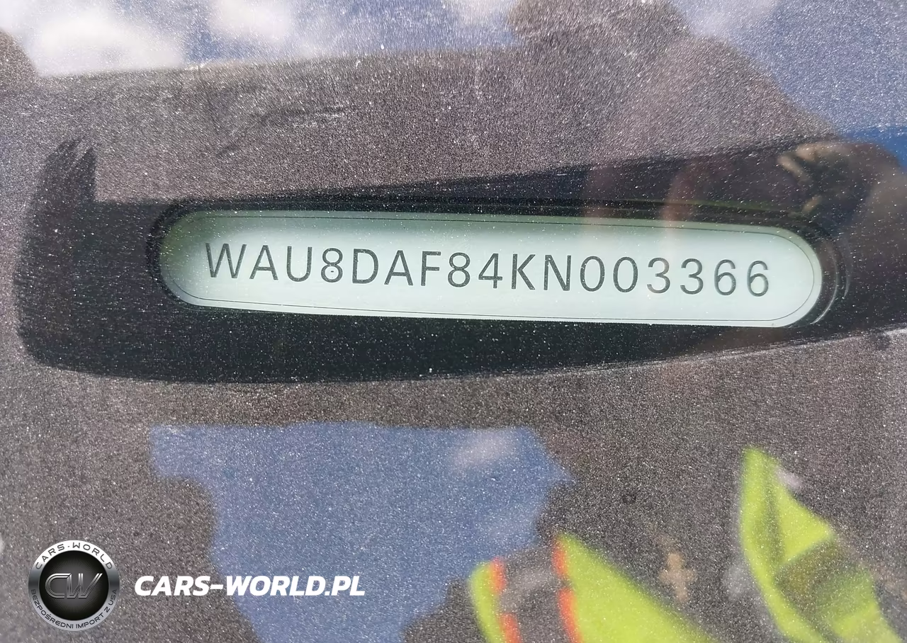 2019 Audi A8 L 55 VIN:WAU8DAF84KN003366 - 9
