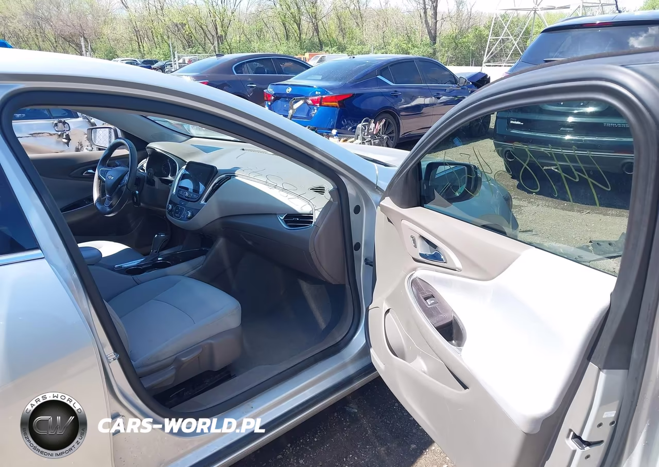 2018 Chevrolet Malibu Lt VIN:1G1ZD5ST1JF106030 - 5