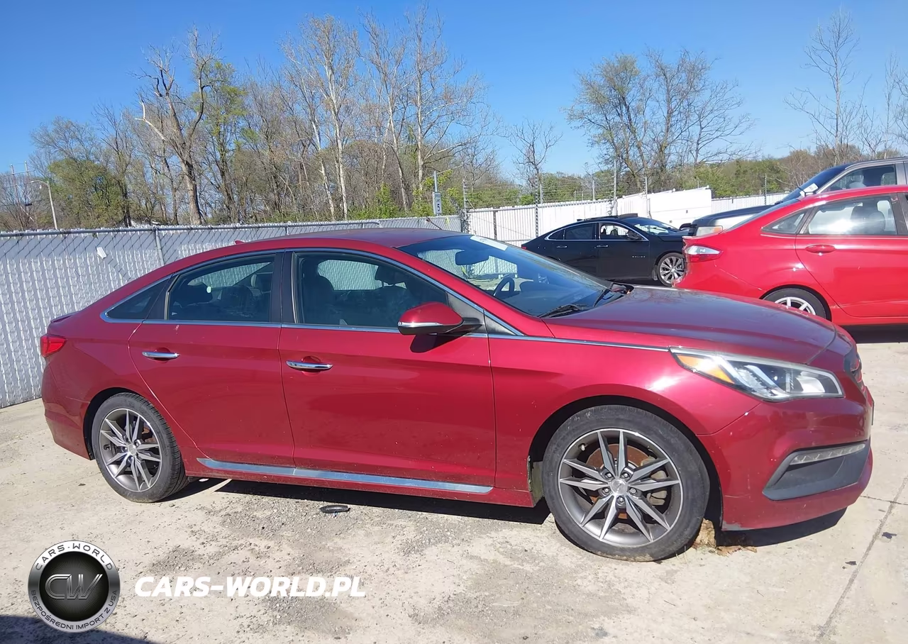 2015 Hyundai Sonata Sport 2.0T VIN:5NPE34ABXFH223422 - 13