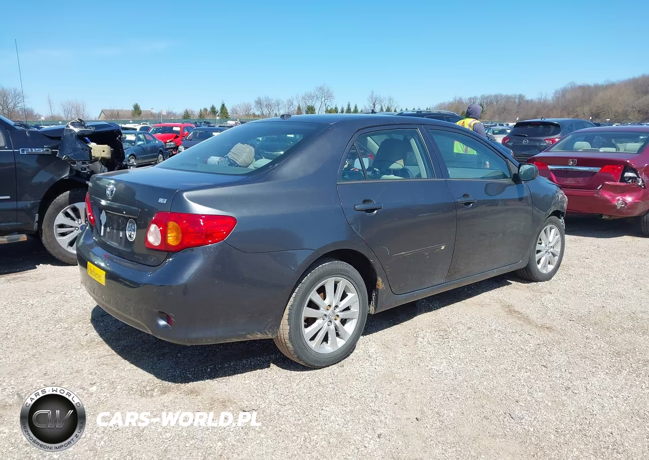 2010 Toyota Corolla Le VIN:1NXBU4EEXAZ175175 - 4
