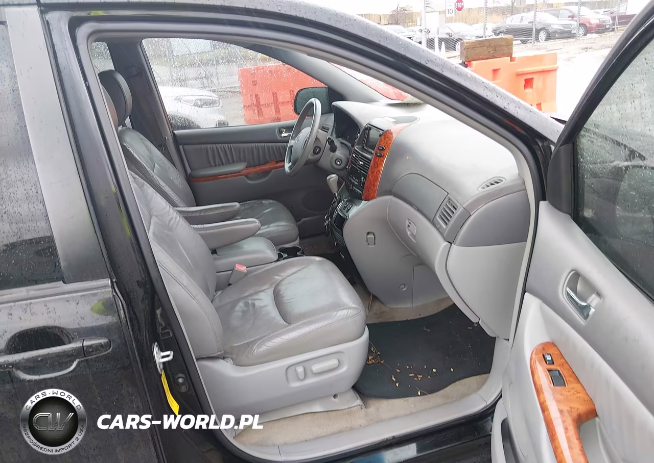 2010 Toyota Sienna Xle VIN:5TDYK4CCXAS295536 - 5