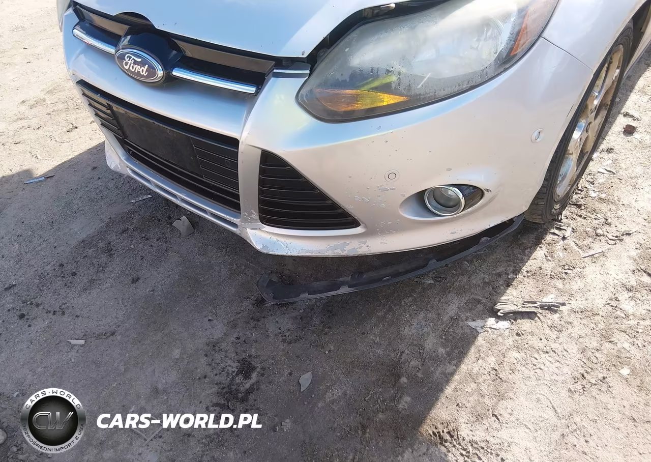 2012 Ford Focus Titanium VIN:1FAHP3J2XCL102169 - 14