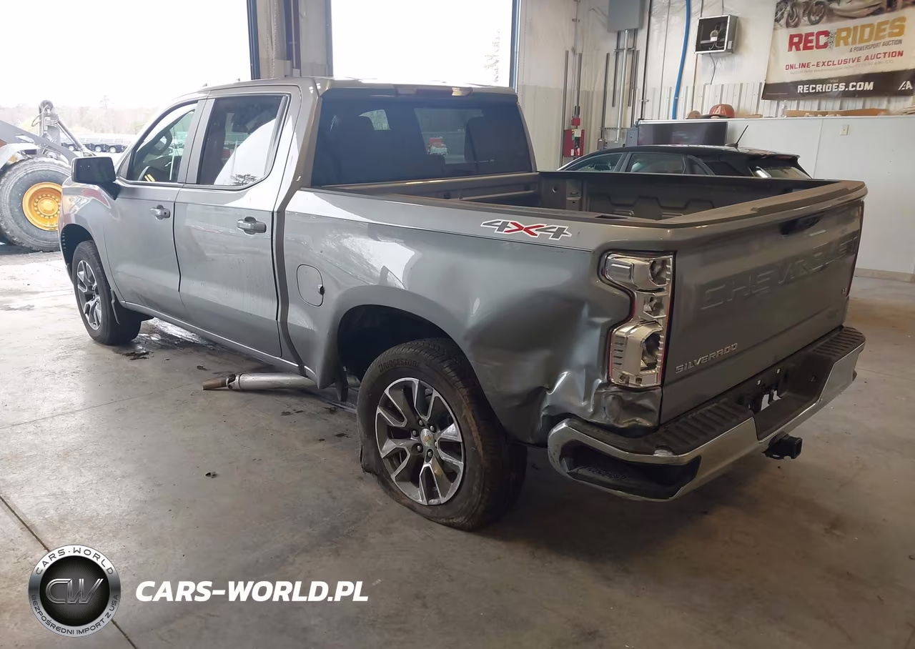 2026 Chevrolet Silverado 1500 4Wd Short Bed Lt With 2Fl VIN:3GCPKKEK8TG137167 - 3