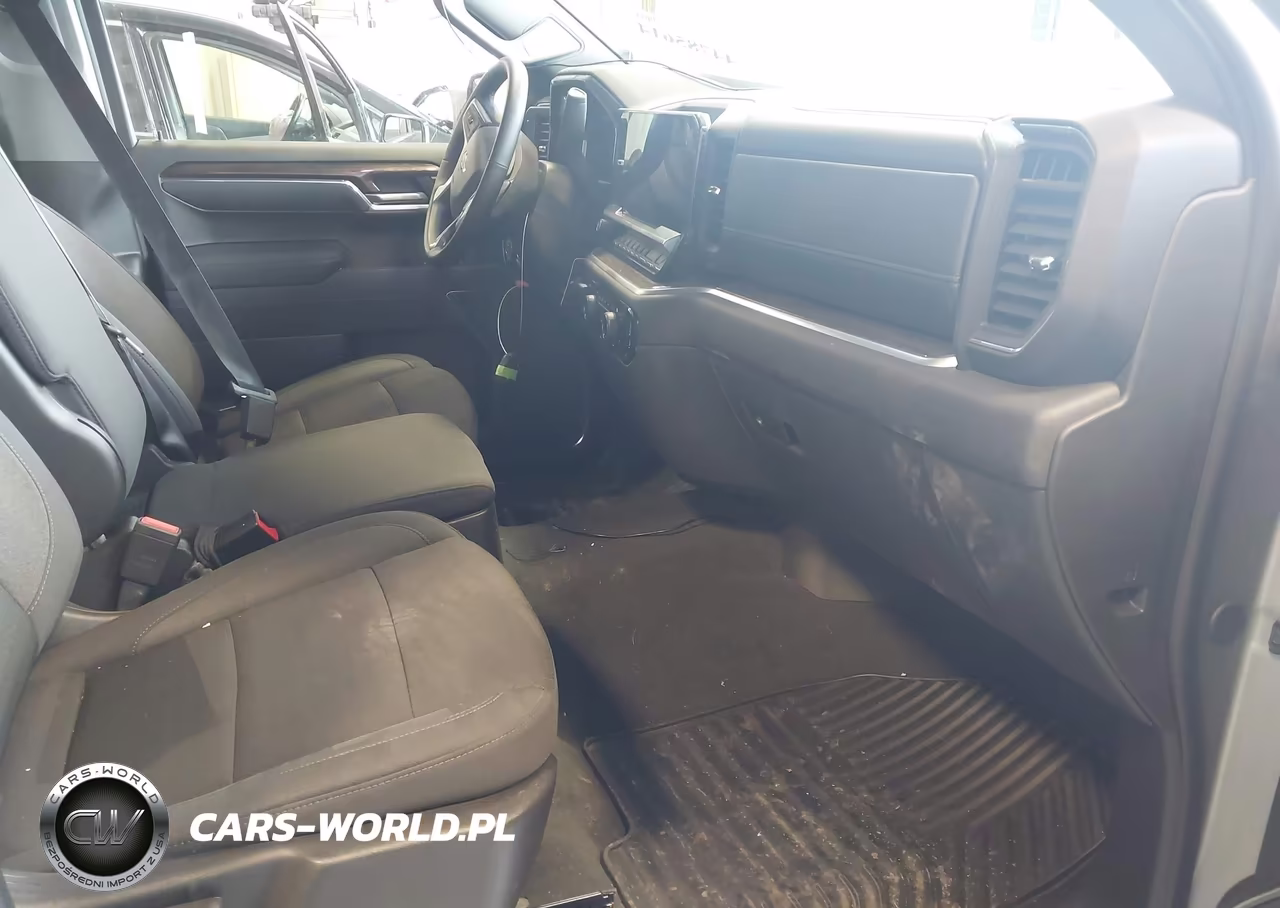 2026 Chevrolet Silverado 1500 4Wd Short Bed Lt With 2Fl VIN:3GCPKKEK8TG137167 - 5
