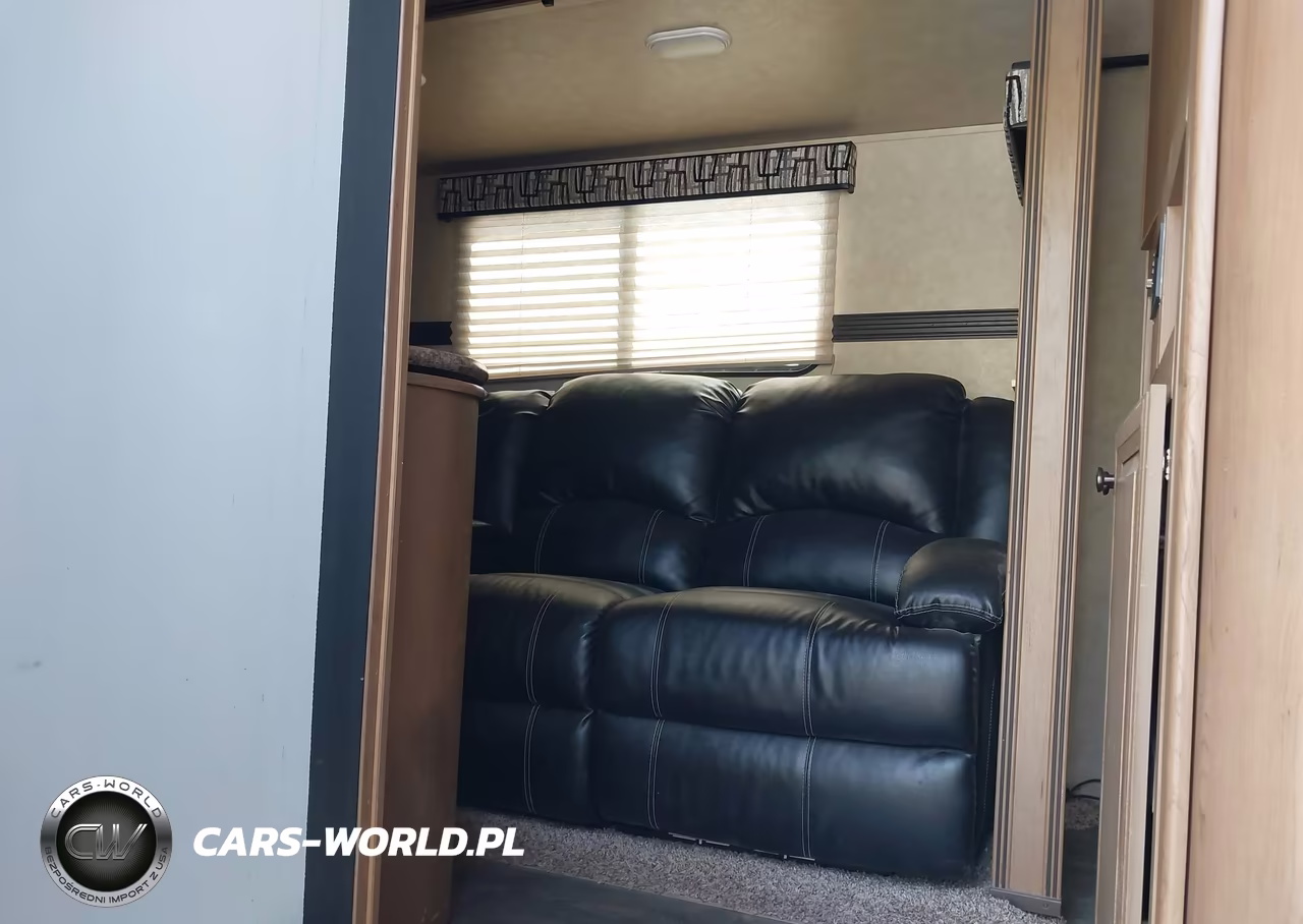 2016 Cruiser Rv Stryker VIN:5RXTG3028G2204391 - 8