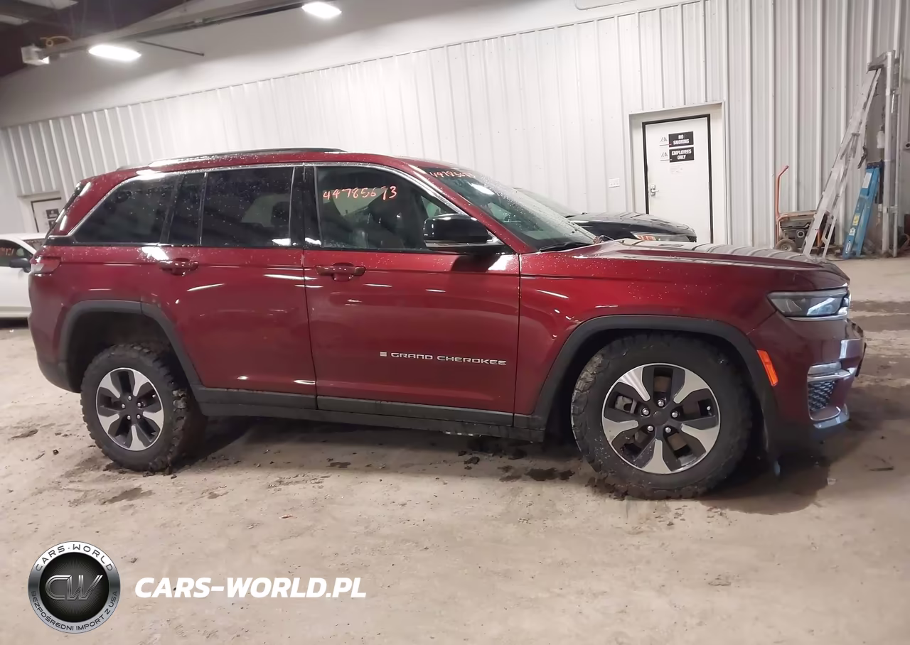 2024 Jeep Grand Cherokee 4Xe VIN:1C4RJYB66RC714666 - 13