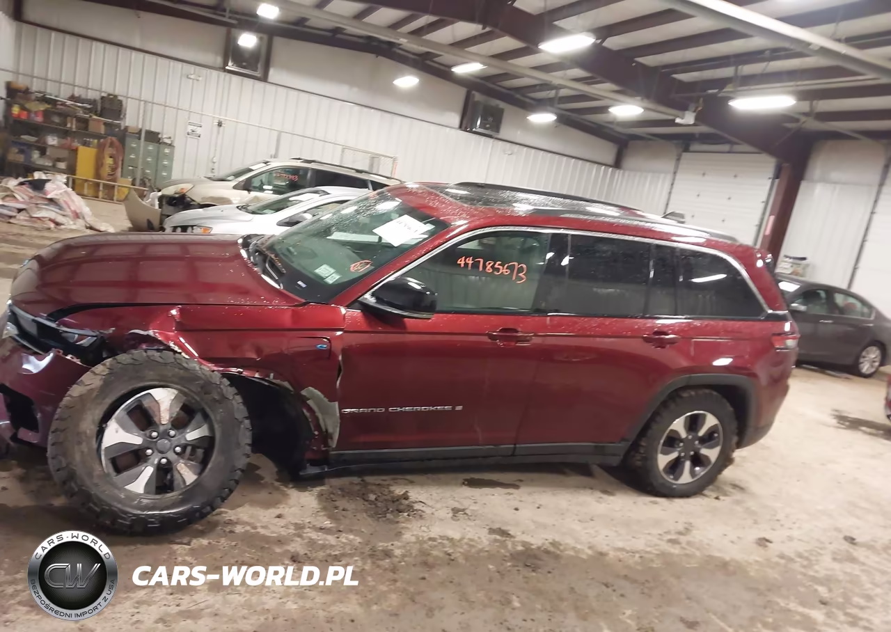 2024 Jeep Grand Cherokee 4Xe VIN:1C4RJYB66RC714666 - 14