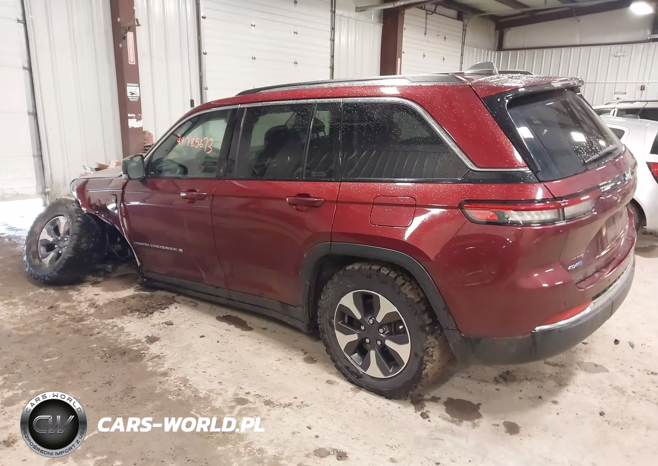 2024 Jeep Grand Cherokee 4Xe VIN:1C4RJYB66RC714666 - 3