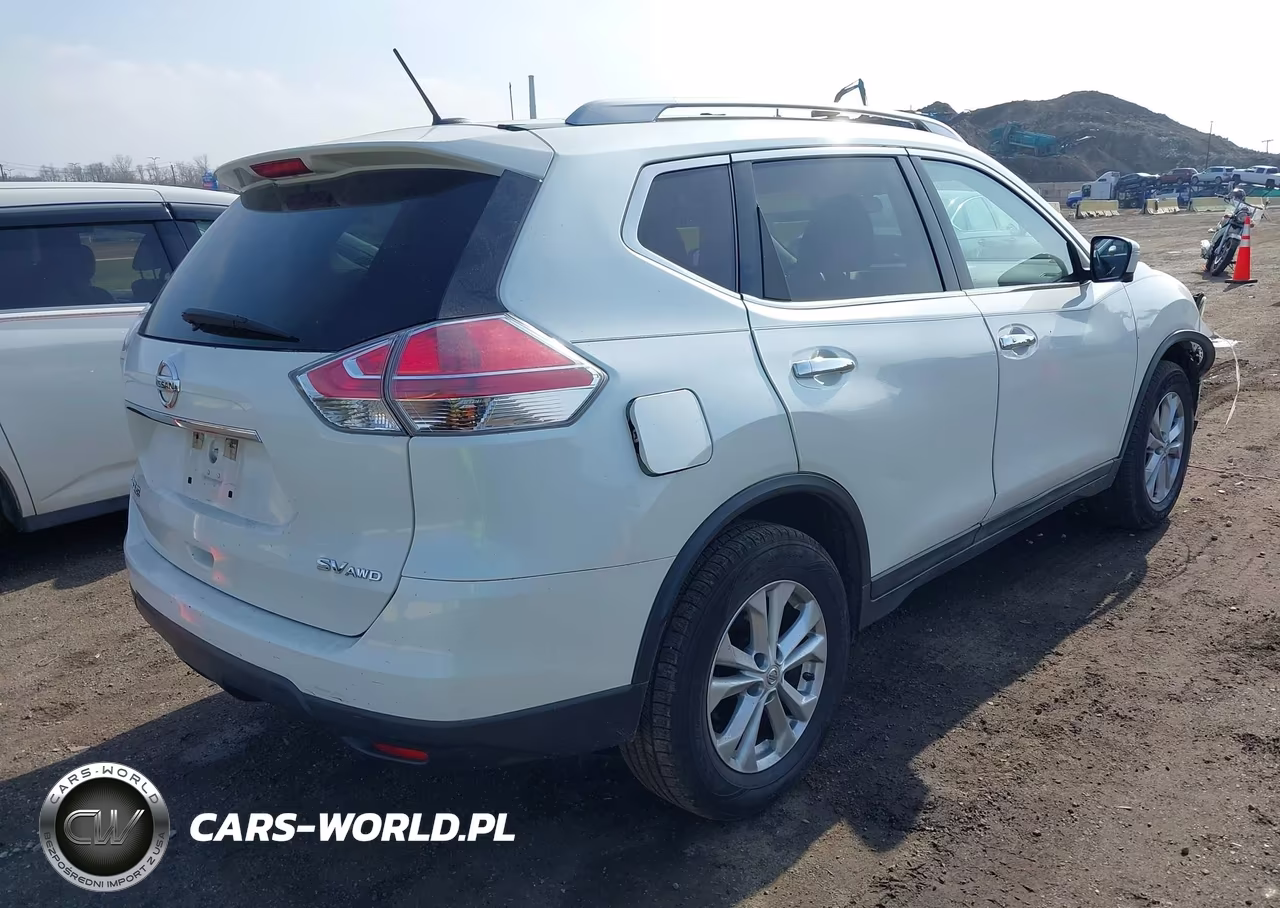 2015 Nissan Rogue Sv VIN:5N1AT2MK9FC778657 - 4