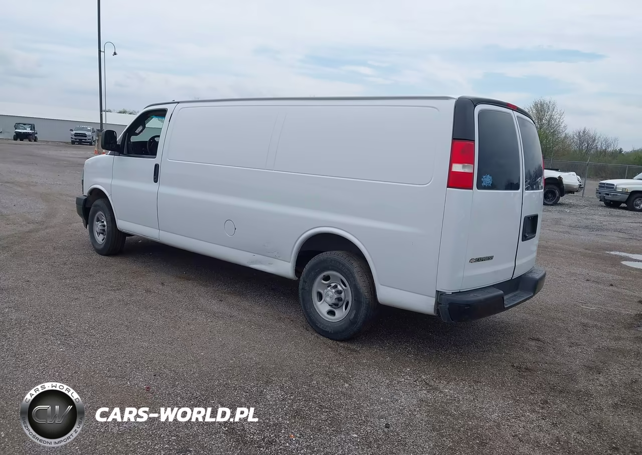2018 Chevrolet Express 3500 Work Van VIN:1GCZGHFG3J1309981 - 3