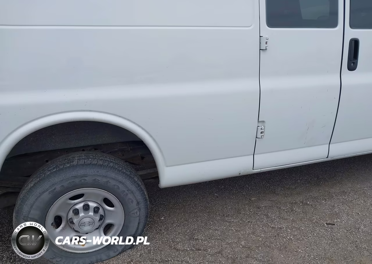 2018 Chevrolet Express 3500 Work Van VIN:1GCZGHFG3J1309981 - 6