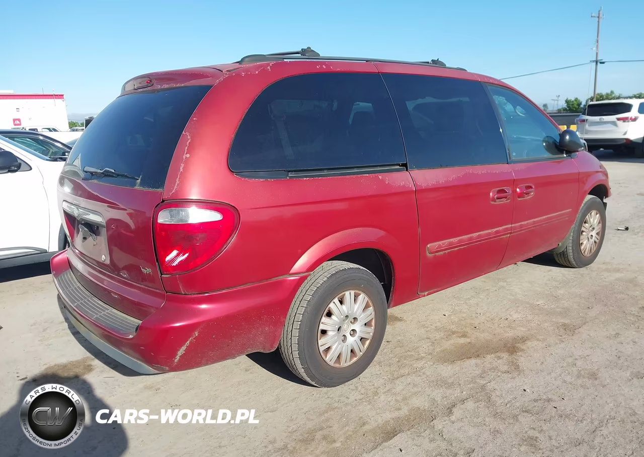 2005 Chrysler Town & Country Lx VIN:2C4GP44R35R543253 - 4