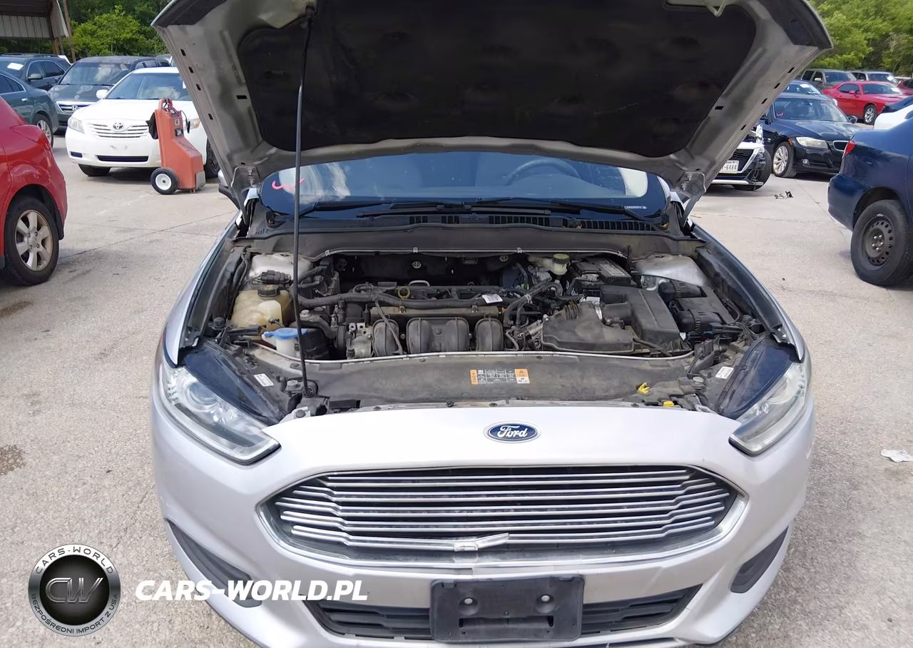 2015 Ford Fusion S VIN:3FA6P0G7XFR205719 - 10