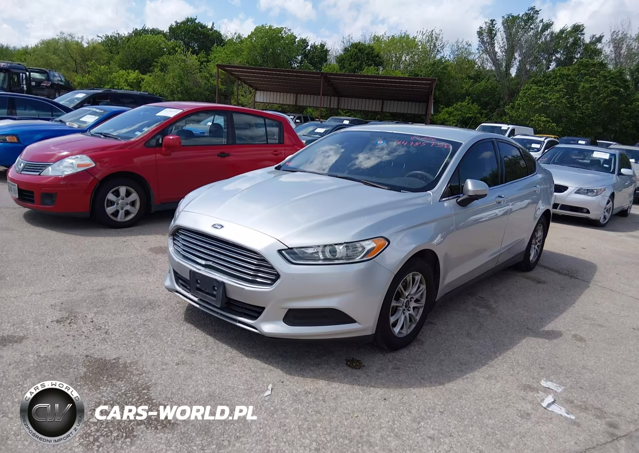 2015 Ford Fusion S VIN:3FA6P0G7XFR205719 - 2