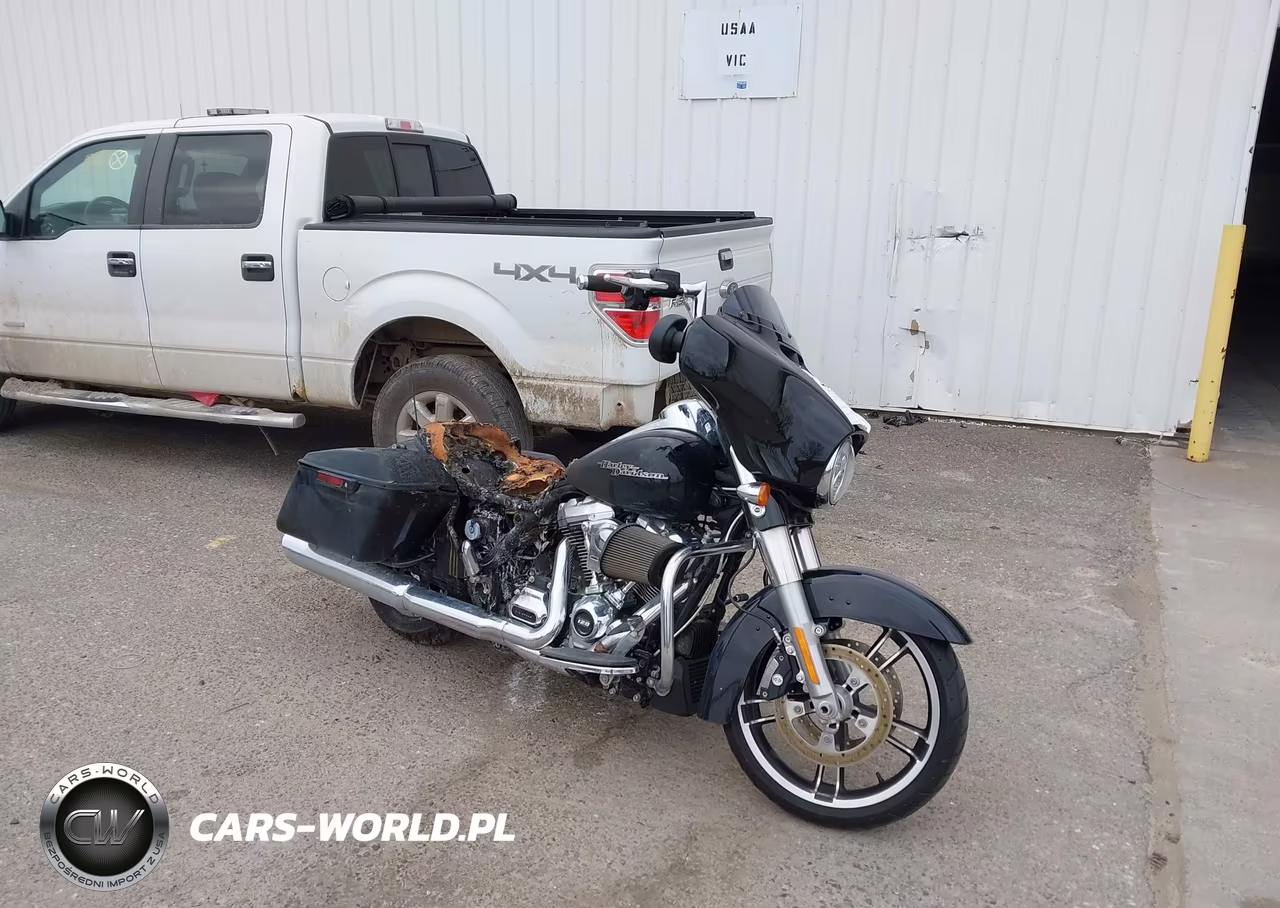 2017 Harley-Davidson Flhxs Street Glide Special