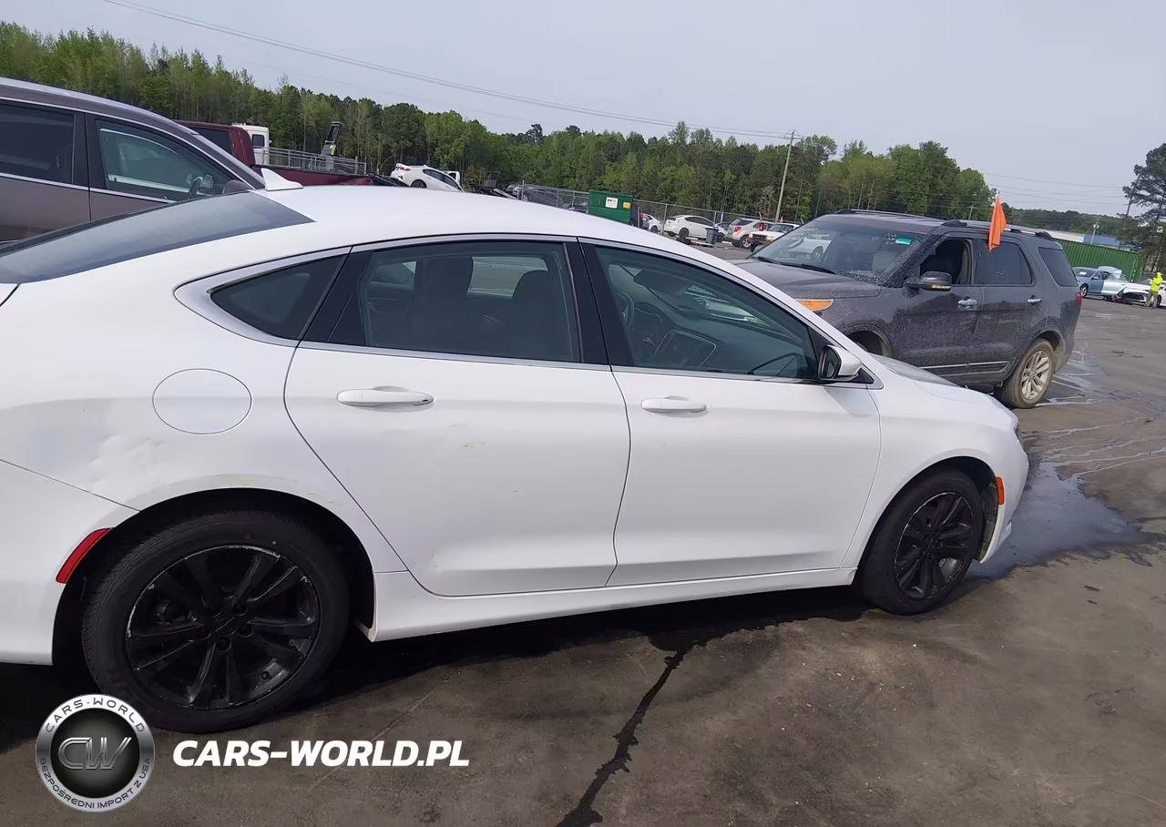 2015 Chrysler 200 Limited VIN:1C3CCCAB7FN677326 - 13
