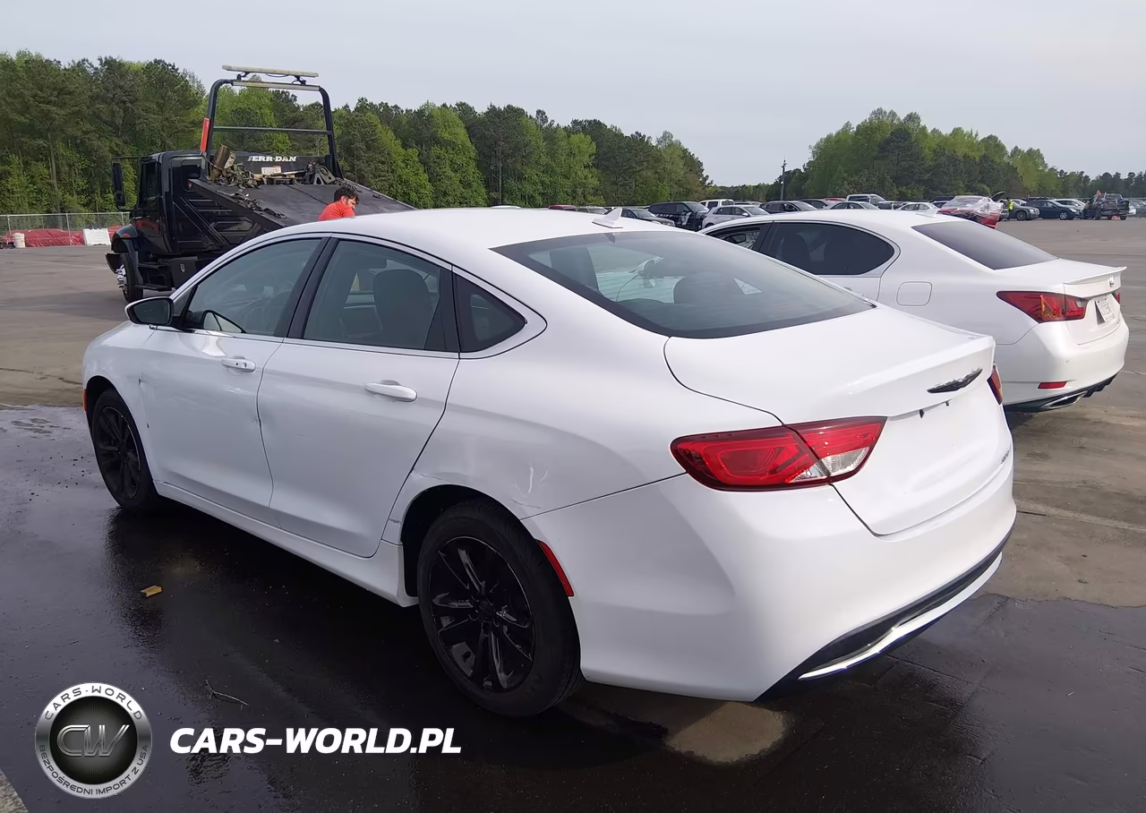 2015 Chrysler 200 Limited VIN:1C3CCCAB7FN677326 - 3