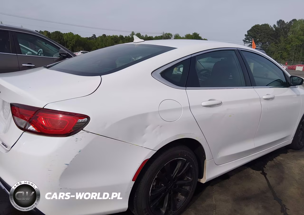 2015 Chrysler 200 Limited VIN:1C3CCCAB7FN677326 - 6
