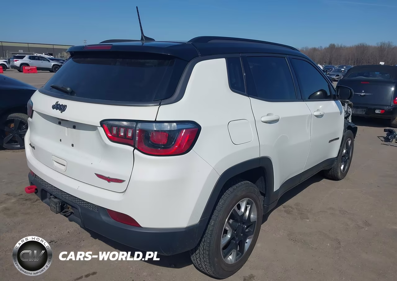 2018 Jeep Compass Trailhawk 4X4 VIN:3C4NJDDB4JT231624 - 4