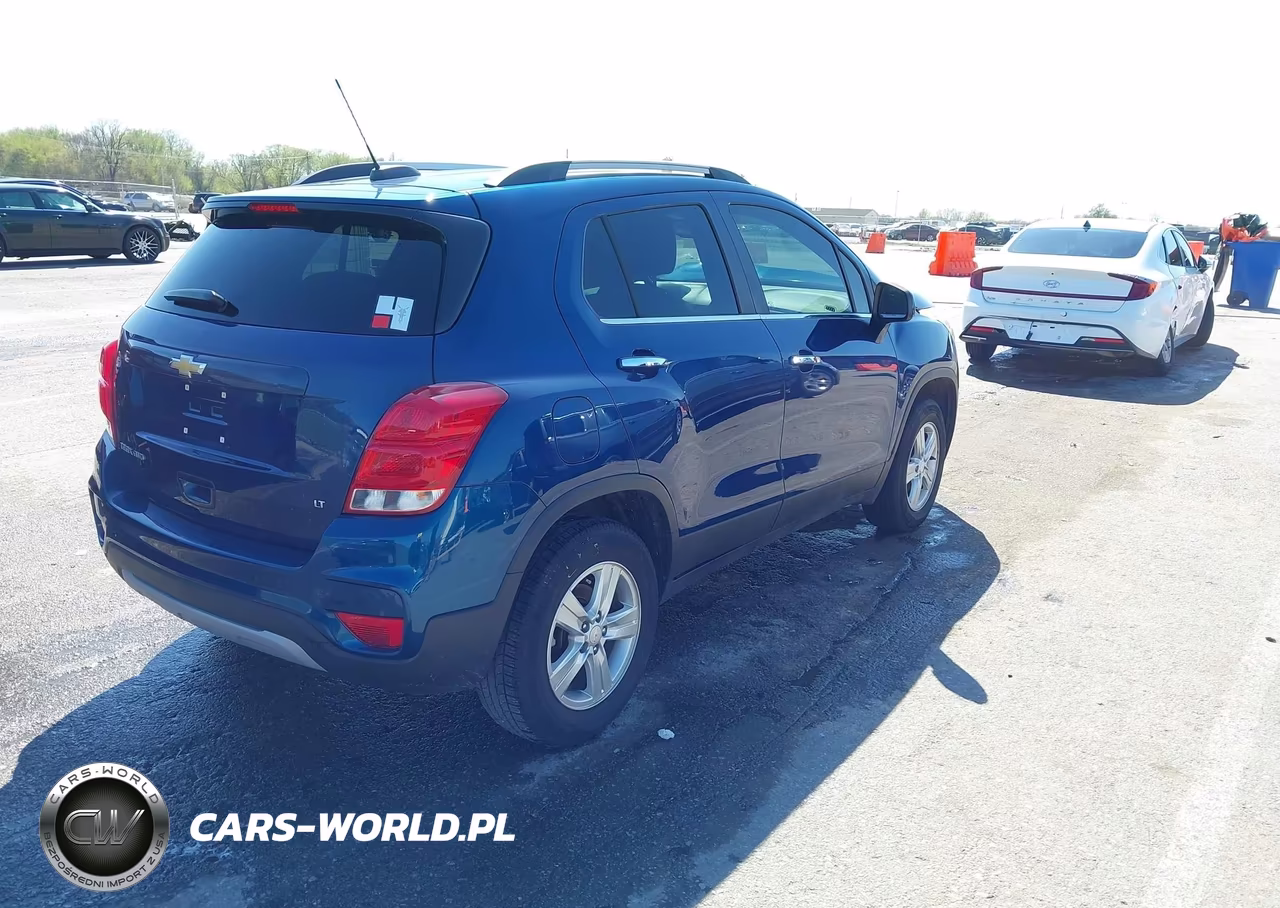 2020 Chevrolet Trax Awd Lt VIN:3GNCJPSB2LL161238 - 4