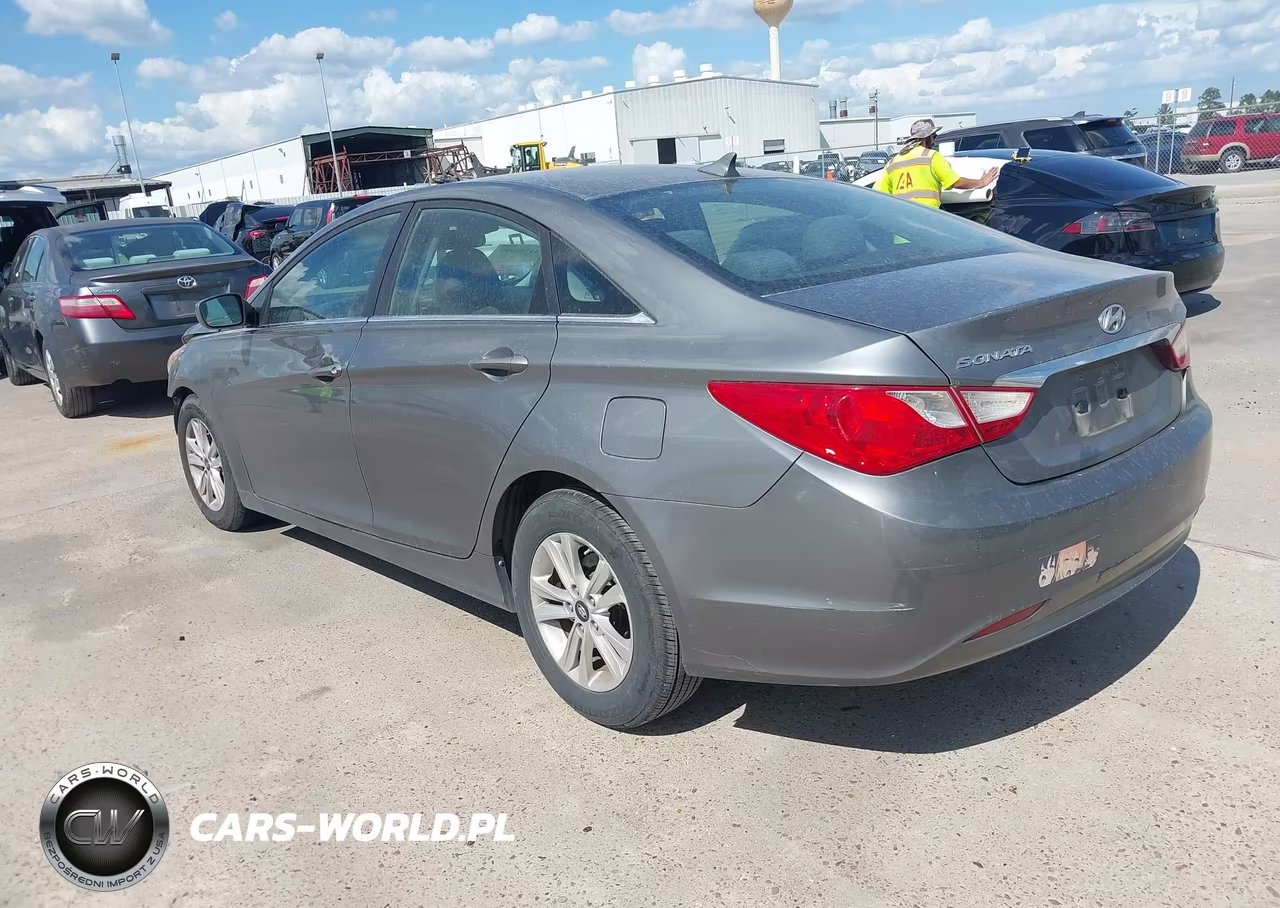 2011 Hyundai Sonata Gls VIN:5NPEB4AC3BH108098 - 3