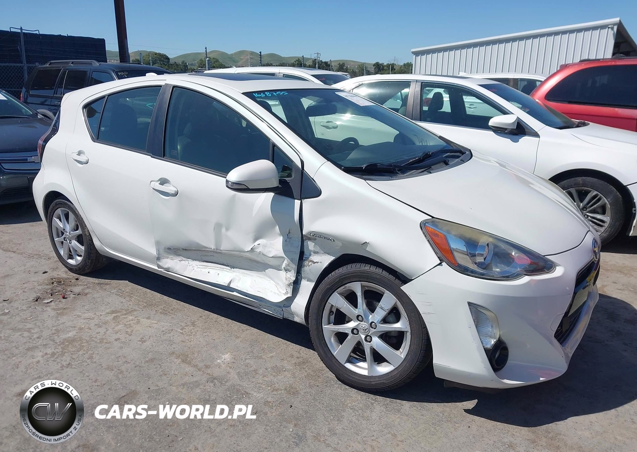 2015 Toyota Prius C Four