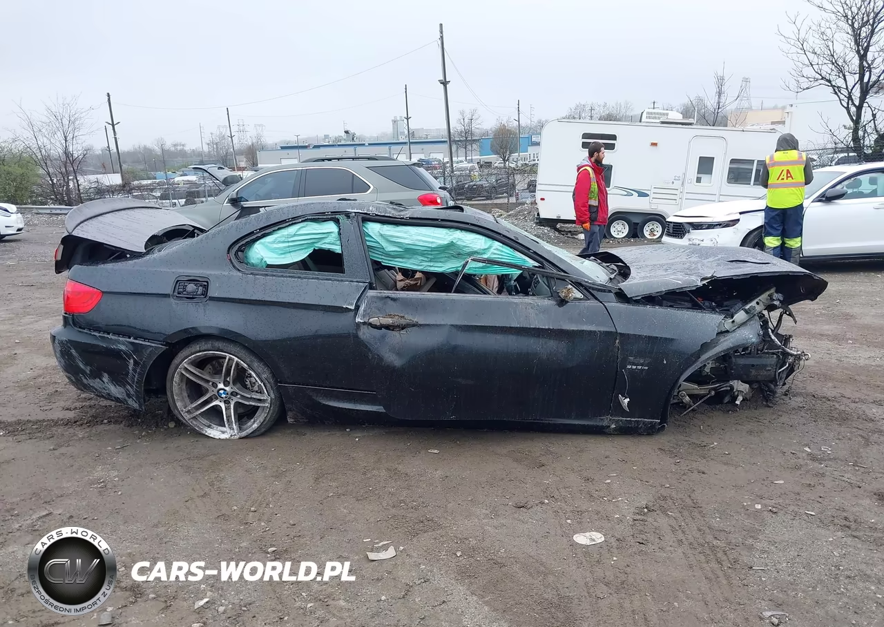 2011 BMW 335Is VIN:WBAKG1C56BE617648 - 13