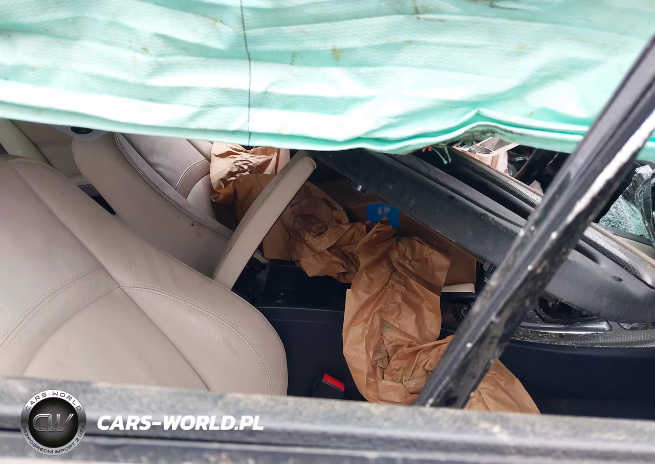 2011 BMW 335Is VIN:WBAKG1C56BE617648 - 5