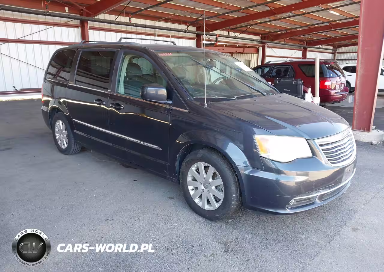 2014 Chrysler Town & Country Touring