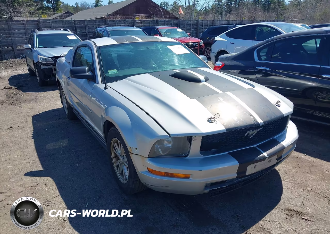 2005 Ford Mustang V6 Deluxe-V6 Premium