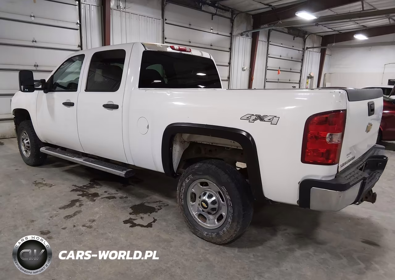 2013 Chevrolet Silverado 2500Hd Work Truck VIN:1GC1KVC80DF186624 - 3